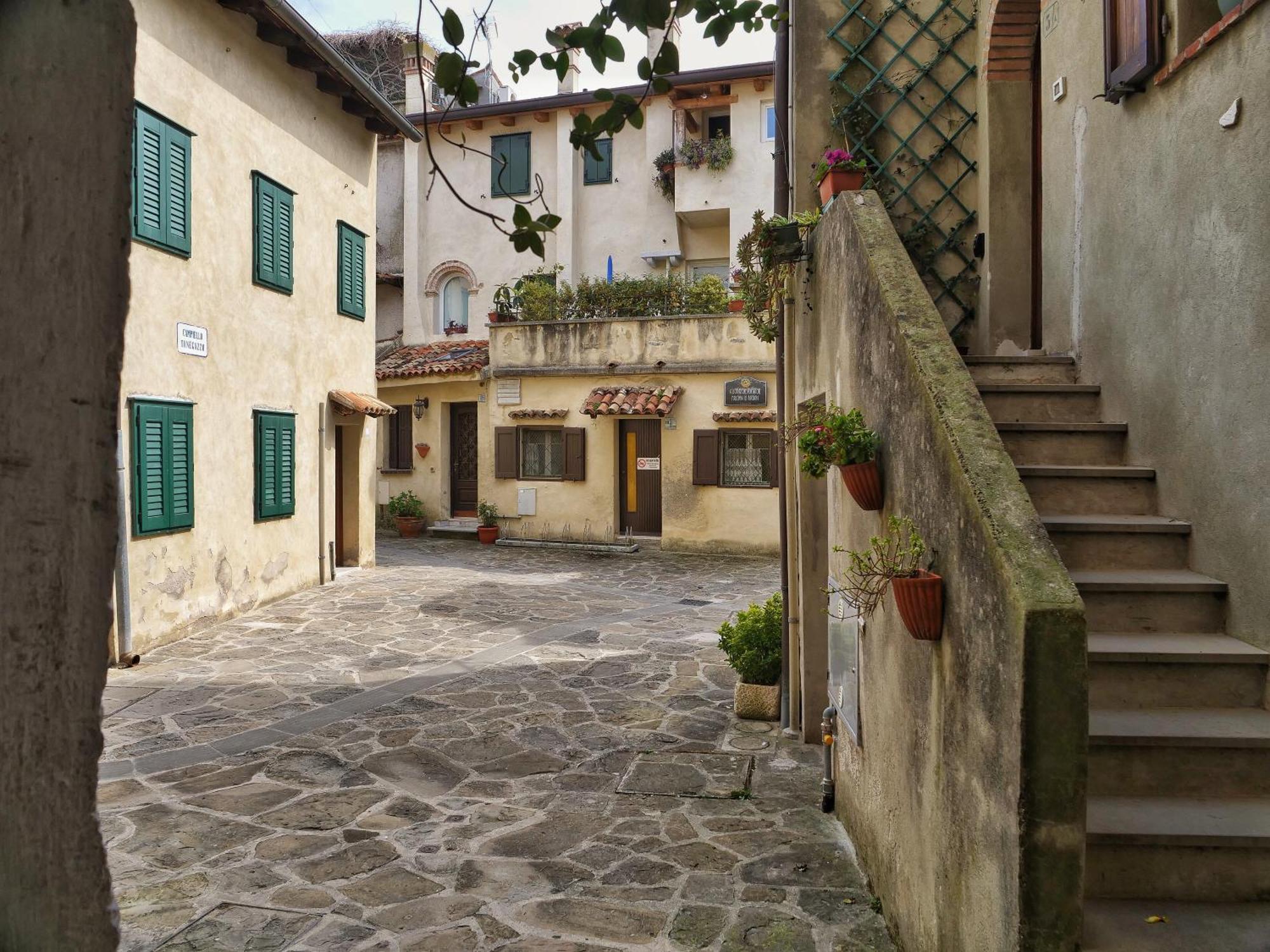 Casa Vianella - Romantico Monolocale Per Vivere Come Una Volta Grado Luaran gambar