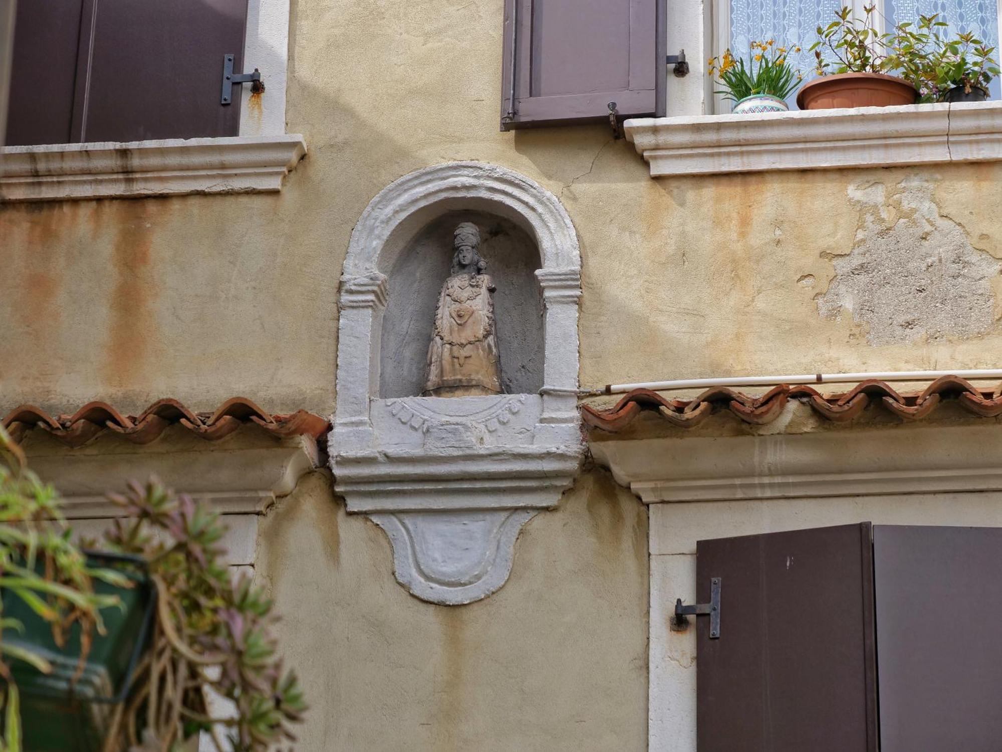 Casa Vianella - Romantico Monolocale Per Vivere Come Una Volta Grado Luaran gambar